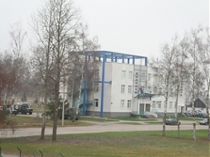 Здание штаба авиационной базы военно-воздушных сил Литовской Республики в Шауляйском аэропорту. 24.11.2011.